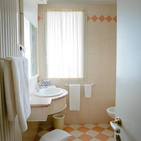 San Genesio Hotel 3*