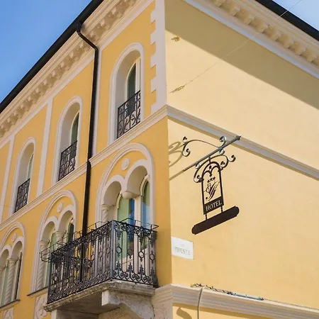 Szálloda San Genesio